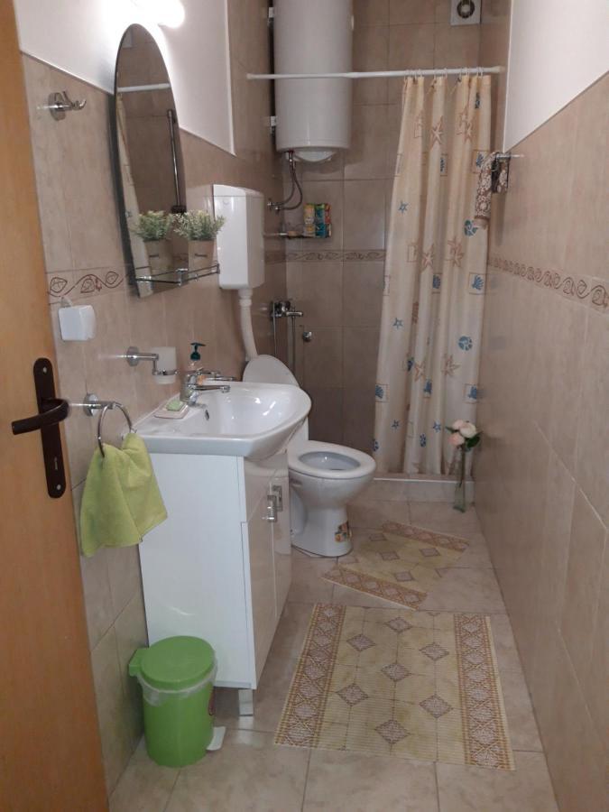 Apartment Nela Ni Dış mekan fotoğraf